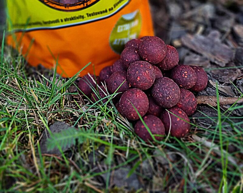 Garant Baits Hot Berry 20 mm/1 kg - obrazek 2